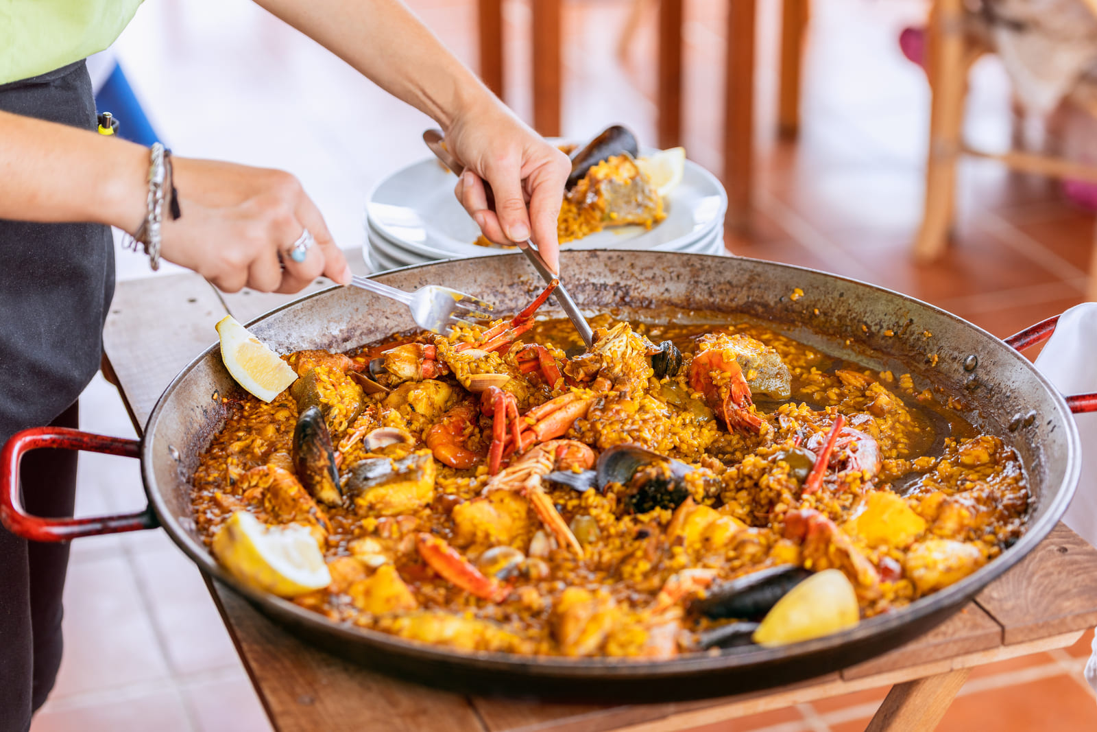 Barcelona: Catalan Paella Cooking Class