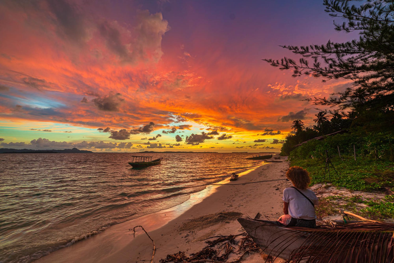 Denpasar, Indonesia: Uluwatu Sunset, Kecak Dance & Dinner Jimbaran Beach